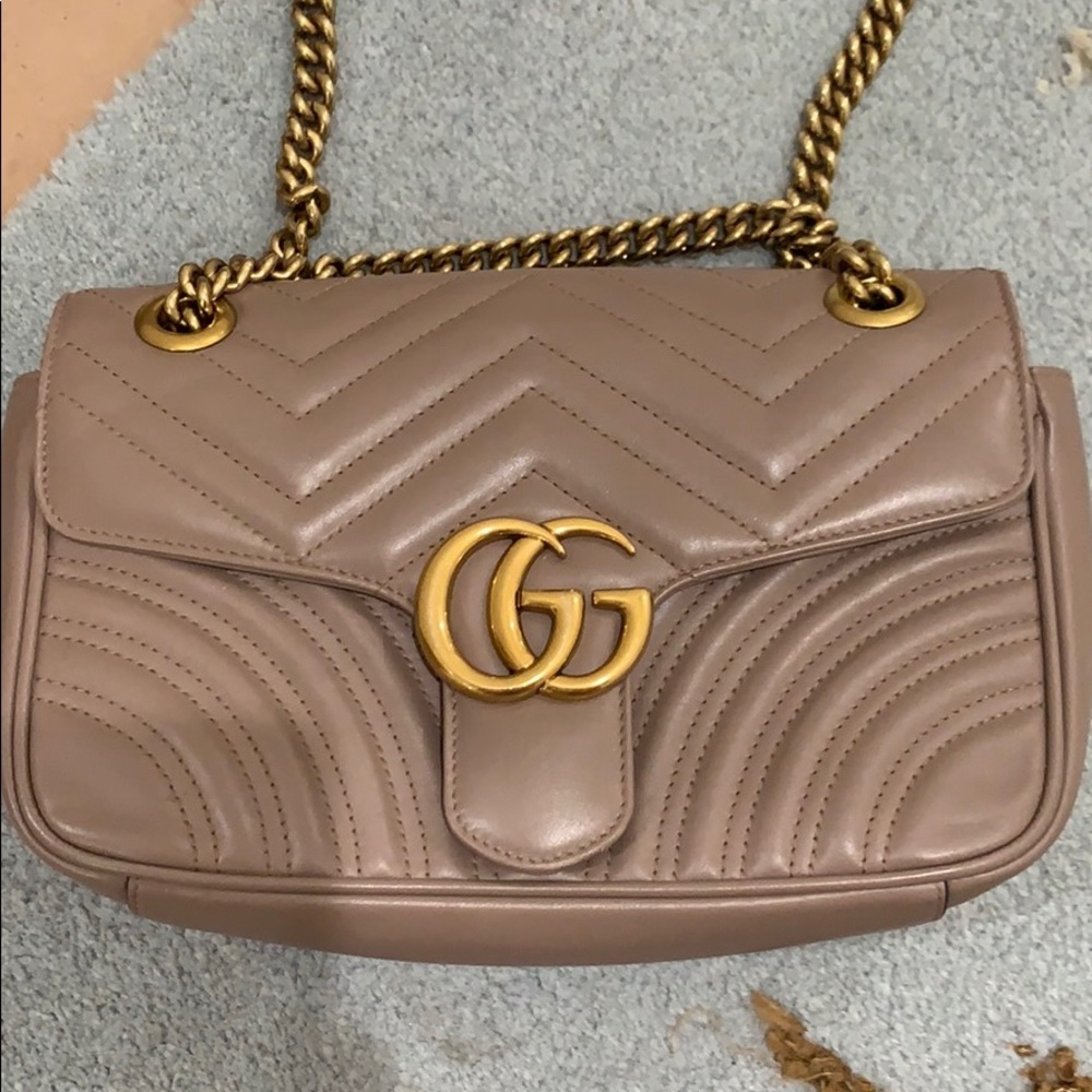 GUCCI Small GG Marmont Matelasse Shoulder Bag